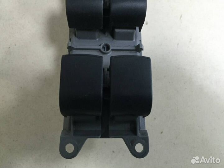 Блок управления стеклоподъемниками Toyota Rav 4 A3