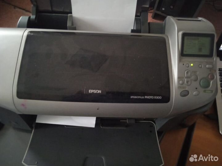 Продам принтер epson stylus photo R300