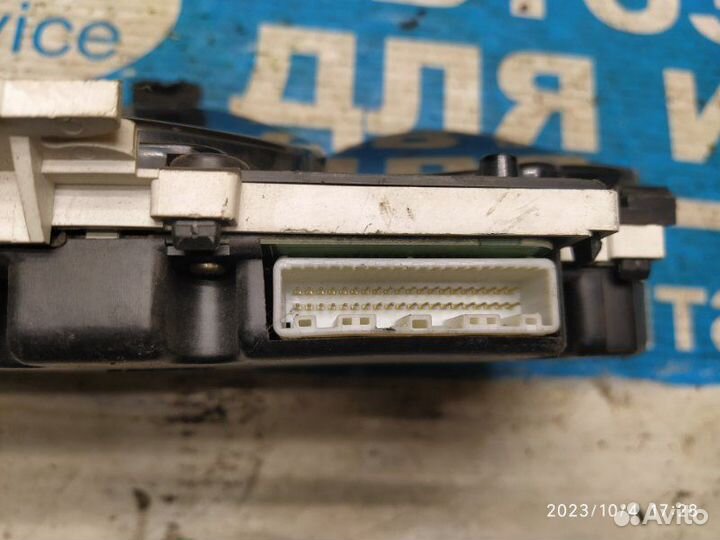 Панель приборов Pontiac Vibe 02-08