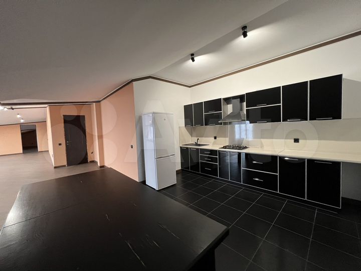 2-к. квартира, 160 м², 11/11 эт.