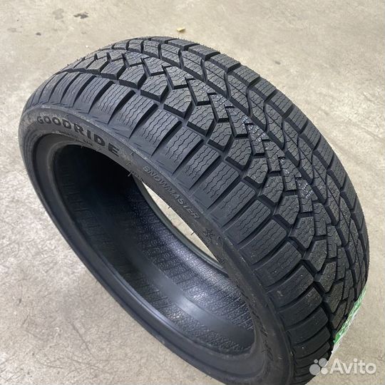 Goodride Zuper Snow Z-507 225/55 R18 102V