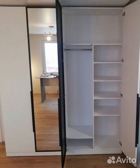 Шкаф распашной