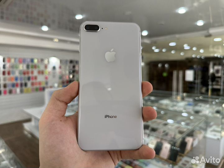 iPhone 8 Plus, 64 ГБ