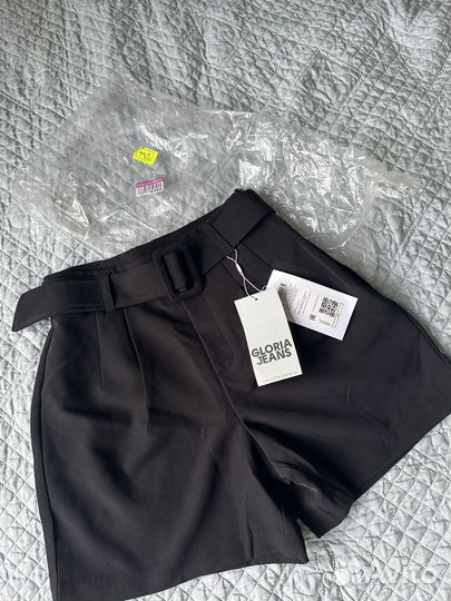 Шорты женские