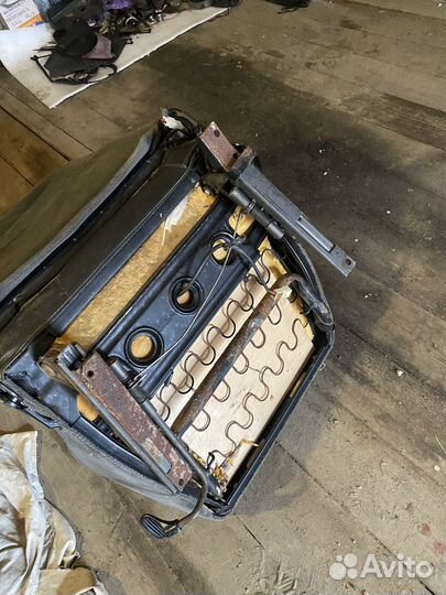 Водительское кресло на ваз 2110