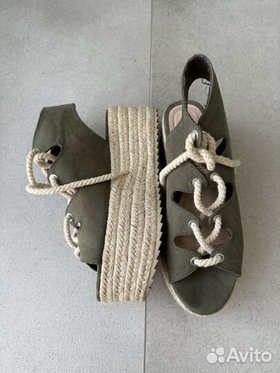 Босоножки pull bear 37 размер