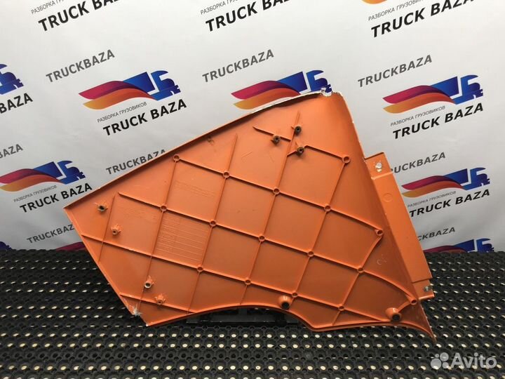 Спойлер боковой левый