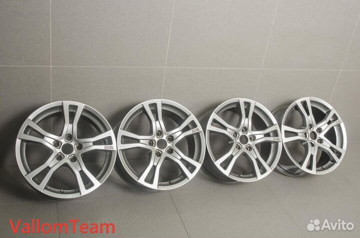 Лот M315531 Фирменные 17-е диски OZ