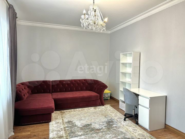 2-к. квартира, 59 м², 2/5 эт.