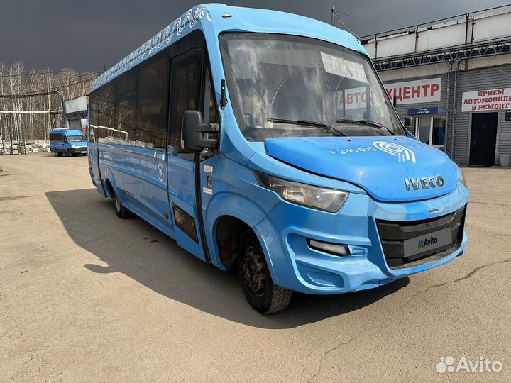 Iveco Daily микроавтобус, 2016
