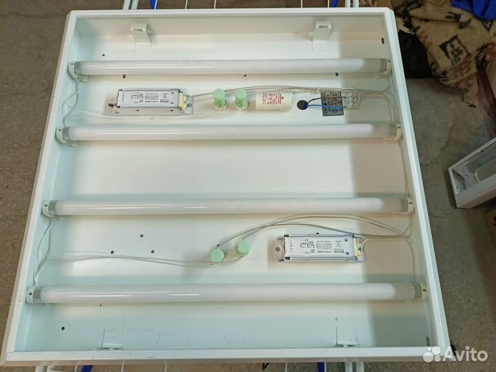 Светильник накладной для Л.Л. 4х18 Вт G13 Эпра