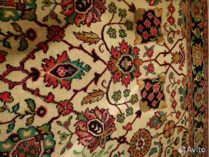 Ковер из натуральной шерсти 2.8 х 2 м. (Россия)