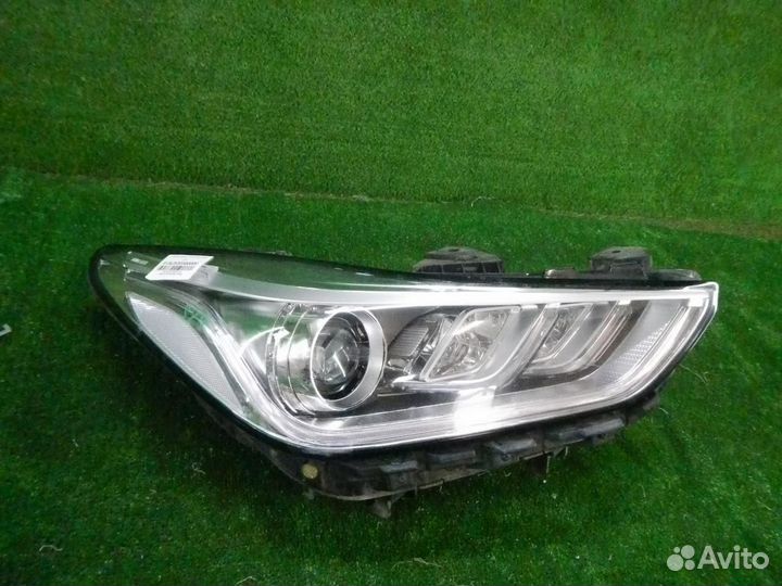 Фара правая Genesis G90