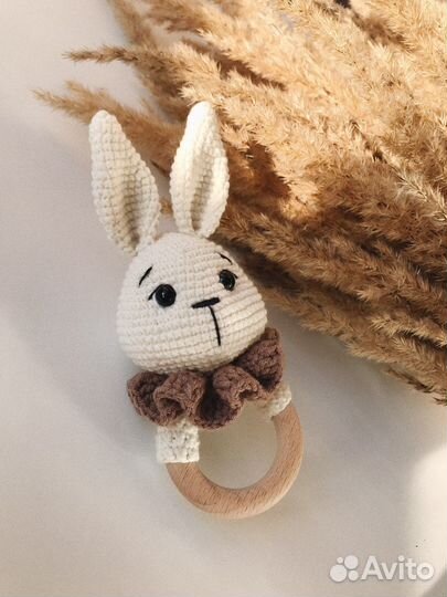 Погремушка-грызунок зайка (ручная работа)