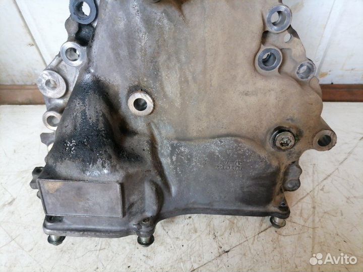 Крышка двигателя передняя Toyota Corolla седан