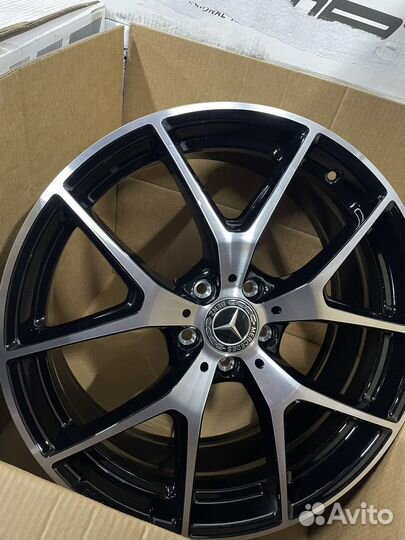 Оригинальные диски Mercedes GLC 43 Coupe AMG R20