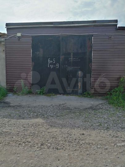 Гараж, > 30 м²