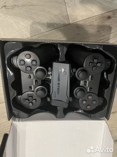 Игровая приставка game stick 64gb