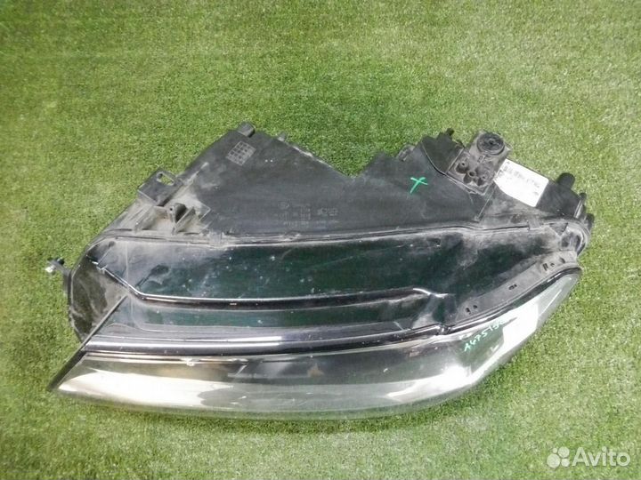 Фара левая Volkswagen Tiguan