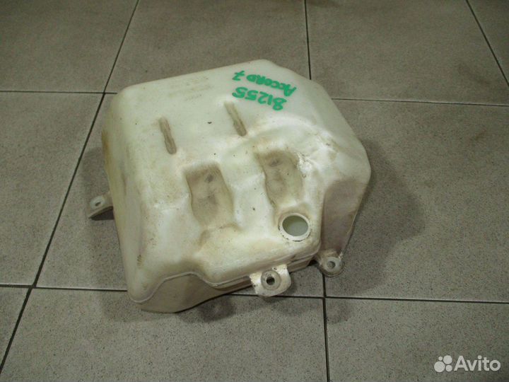 Бачок омывателя Honda Accord 7