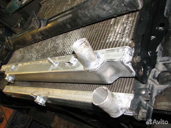 Радиатор на Toyota Land Cruiser, Prado