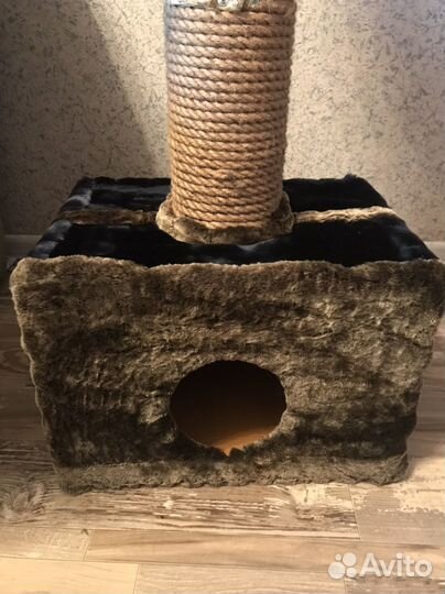 Когтеточка домик для кошки новый