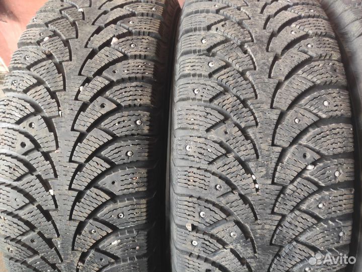 Nokian Tyres Nordman 4 215/65 R16 145