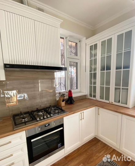 Кухня угловая, на заказ