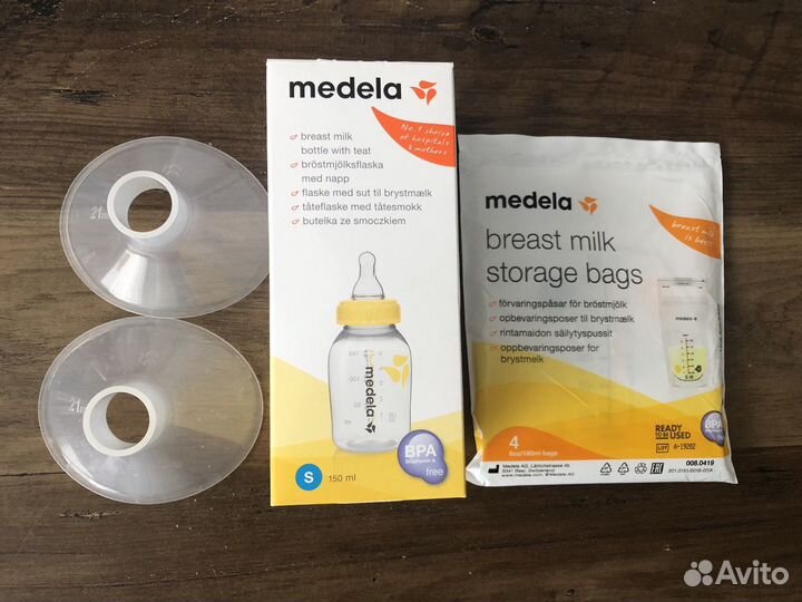 Молокоотсос Medela Mini Electric + аксессуары