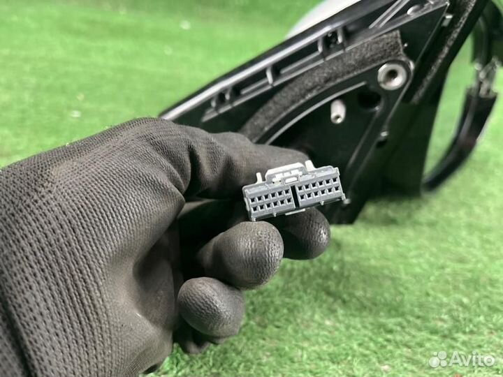 Зеркало правое электрическое Kia Sorento/Sorento P