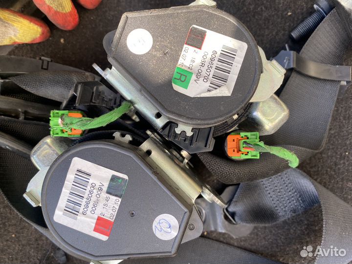 Ремень безопасности передний Mercedes W207