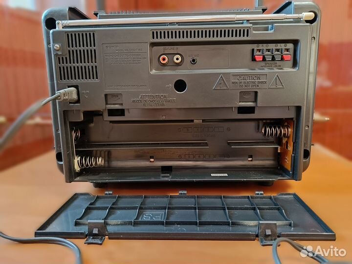Продам магнитофон Sony CFS - 715S