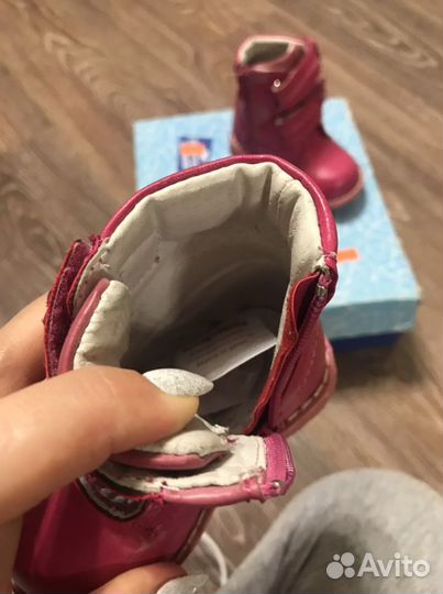 Ботинки для девочки 18