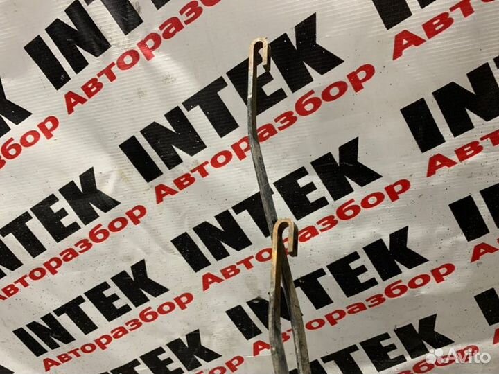 Поводок дворника передний Hyundai Getz