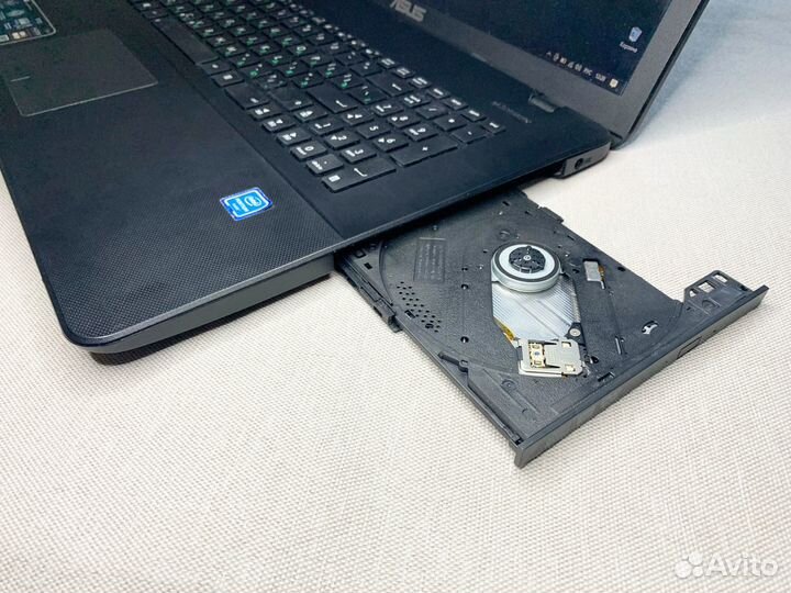 Быстрый Ноутбук Asus 17.3 12GB RAM / SSD NEW