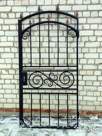 Каркас распашных ворот с калиткой кованых №12