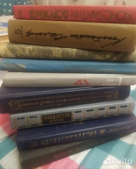 Книги художественные