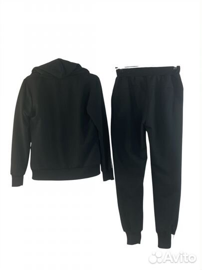 Спортивный костюм женский тройка 44-46 р новый