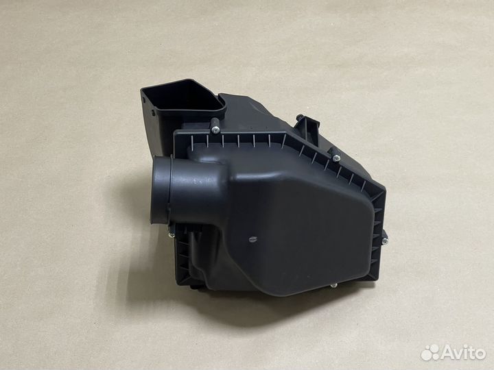 Корпус воздушного фильтра BMW G30 G11 G12 G01 G05