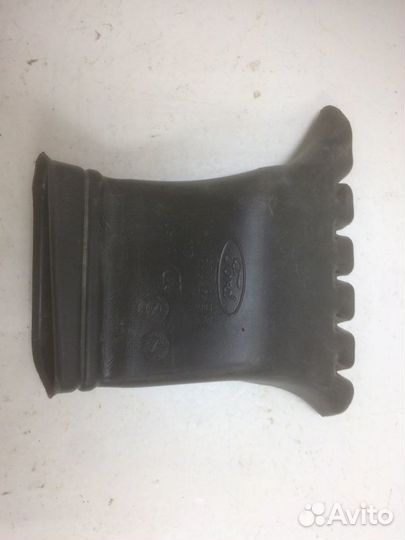 Воздуховод Ford Focus 2 2008-2011