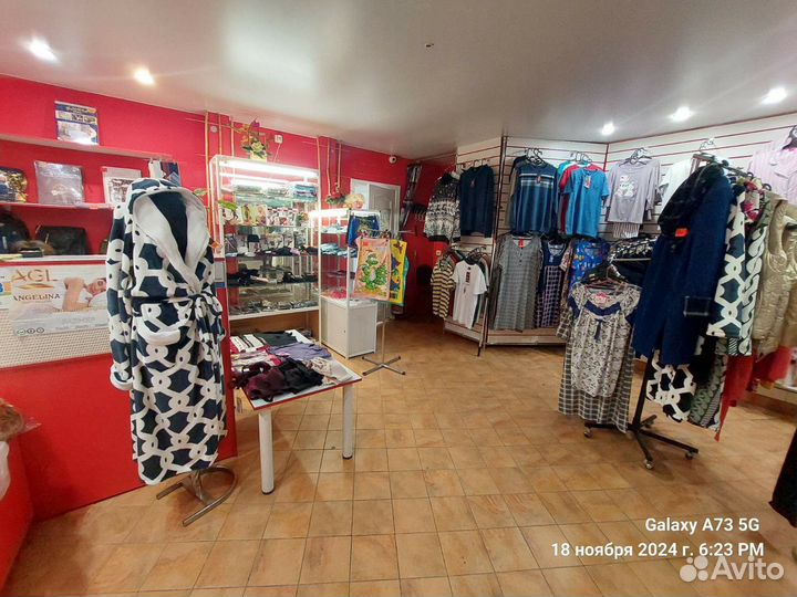 Продам готовый бизнес магазин одежды