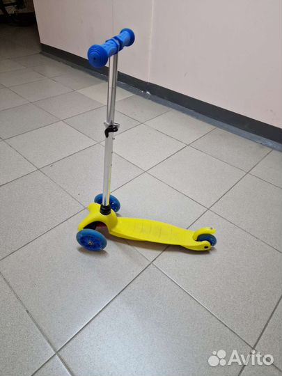 Самокат детский трехколесный kreiss