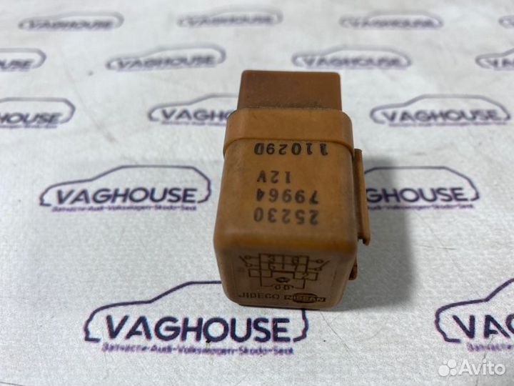 Реле Nissan Maxima A33 2.0 2004