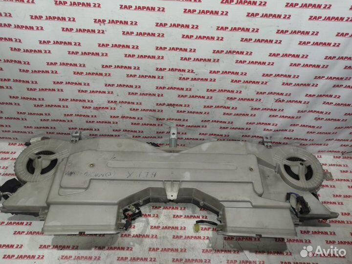 Кондиционер салона задний Toyota Hiace KZH106