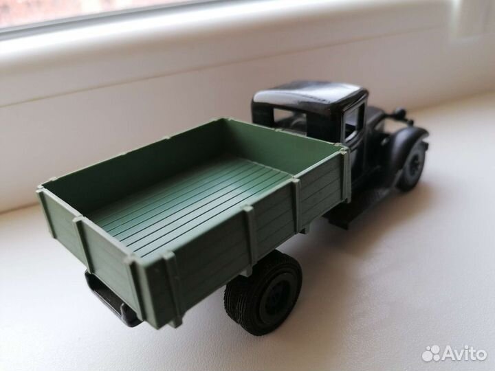 Модель грузовика СССР газ аа ранний шины резина