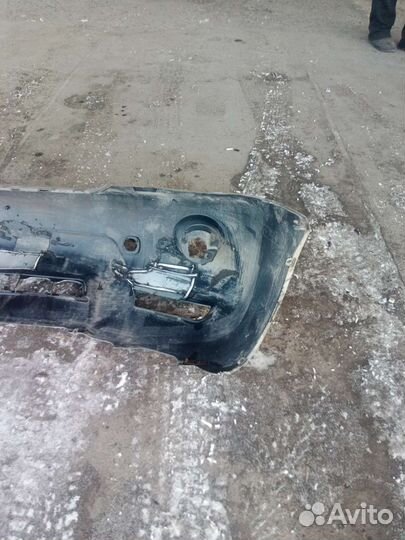 Бампер Тойота kluger