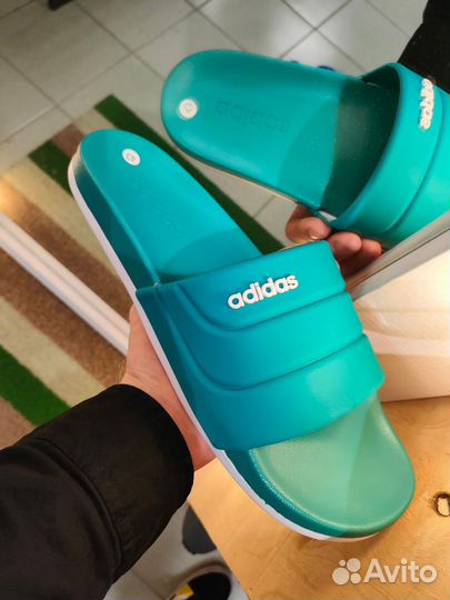 Сланцы Adidas