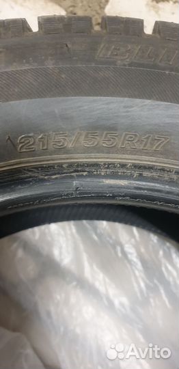 Bridgestone Blizzak VRX 215/55 R17 94E