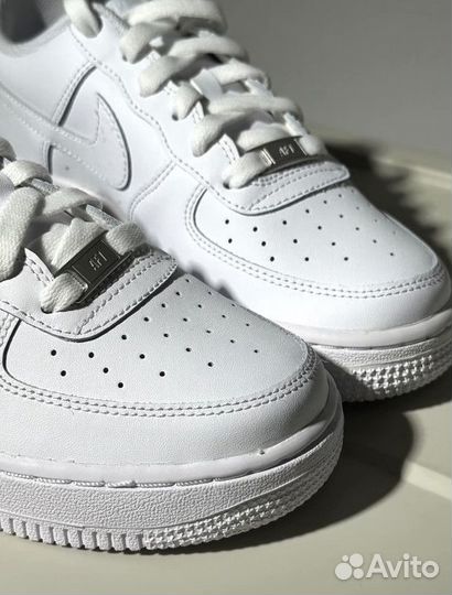 Air Force 1 Low White