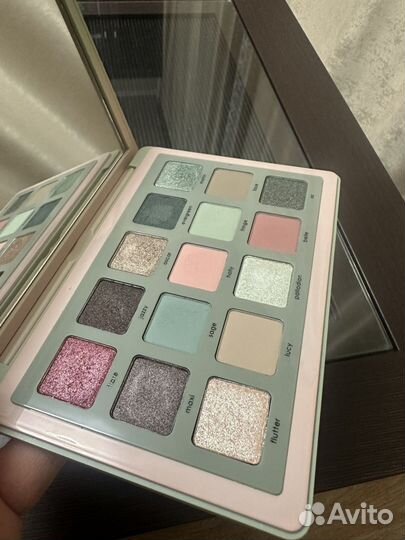 Natasha denona retro glam